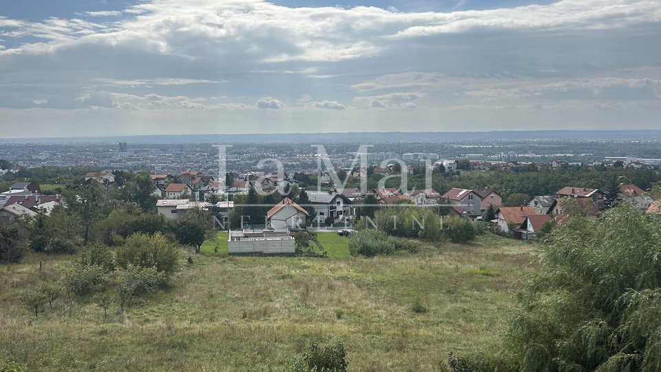 House, 327 m2, For Sale, Zagreb - Borčec