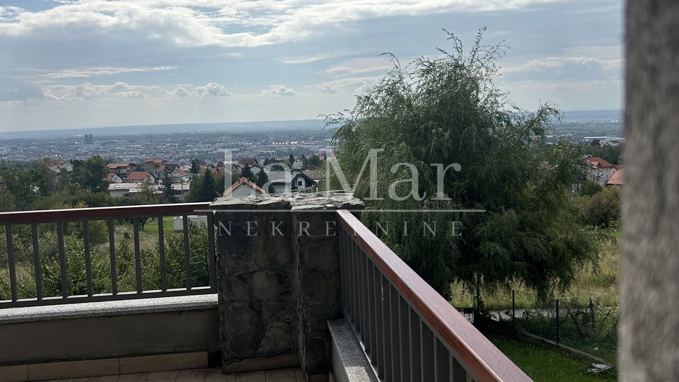 House, 327 m2, For Sale, Zagreb - Borčec