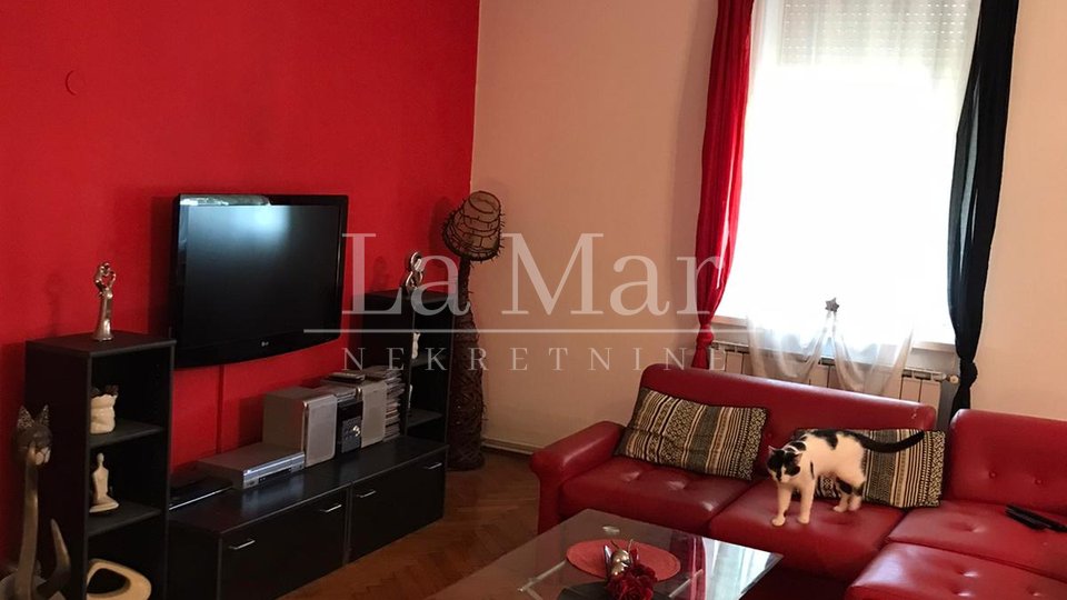RIJEKA (centar) - obiteljski 4s stan, 152m2. Agencijska preporuka