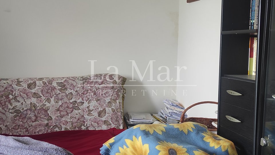 BLIZINA PETROVE CRKVE, 78M2, 5.KAT