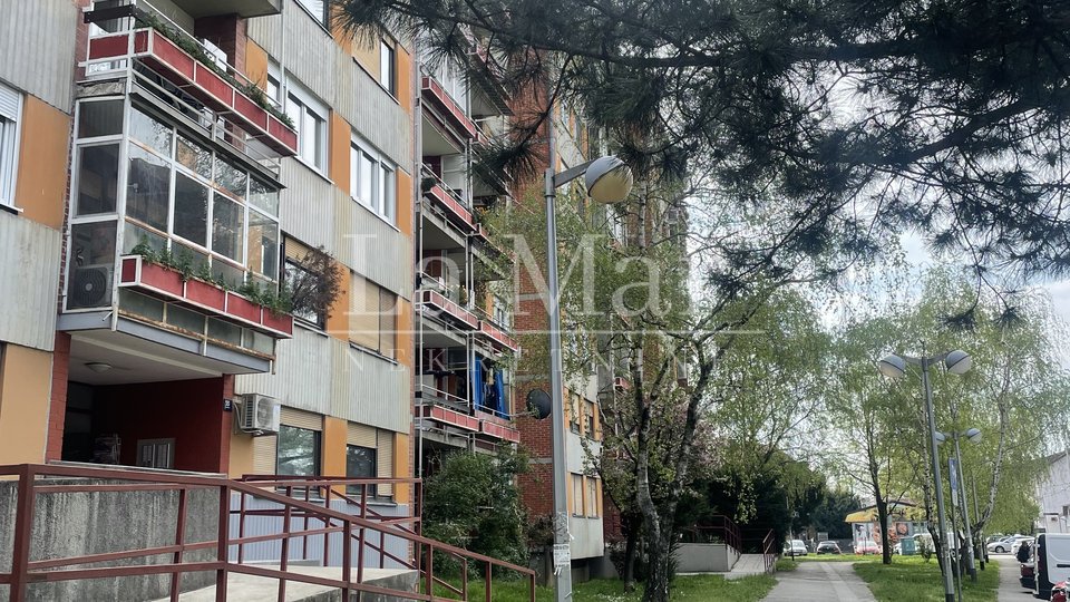 Wohnung, 60 m2, Vermietung, Pešćenica