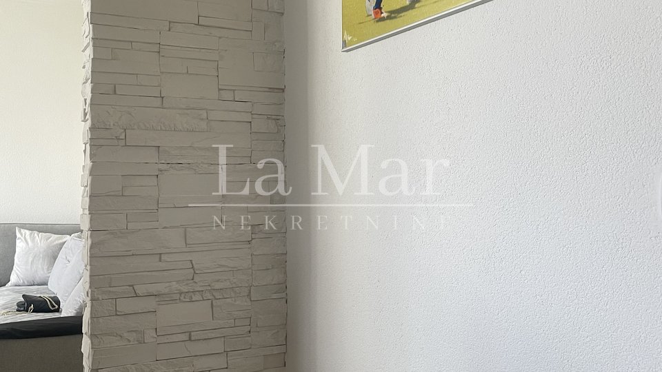 I. Pešćenica  - stan od 60m2 sa loggiom, uređen