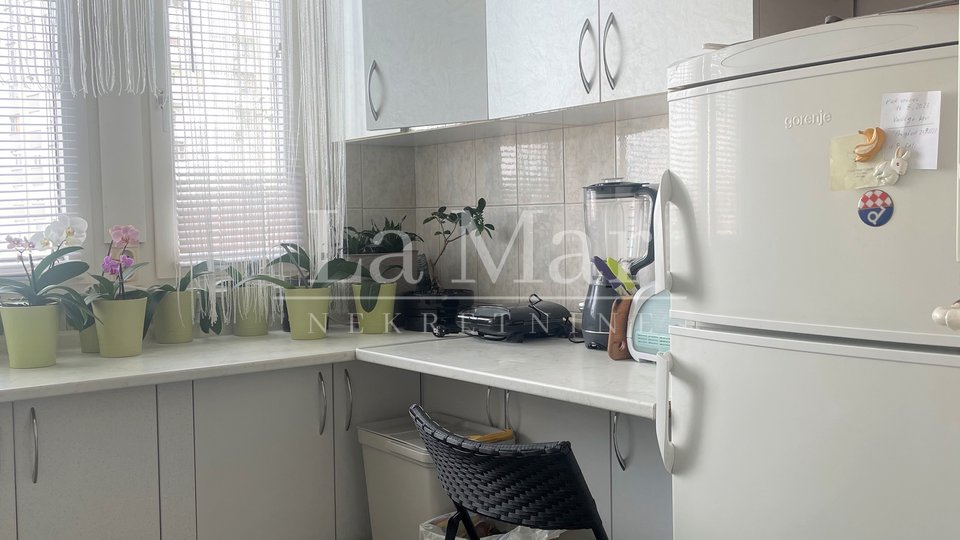 I. Pešćenica  - stan od 60m2 sa loggiom, uređen