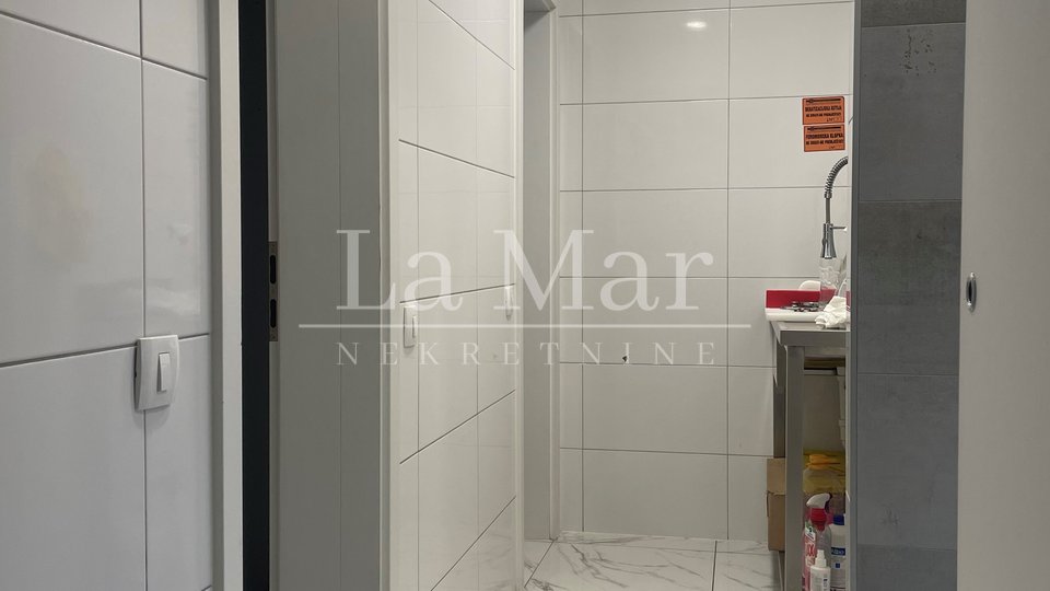 Commercial Property, 62 m2, For Sale, Zagreb - Borovje